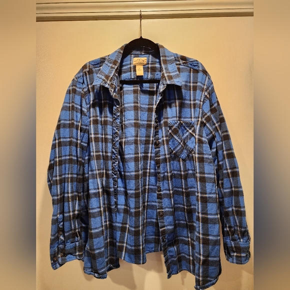 Blue Mountain Tops - Blue Plaid Button Down Shirt